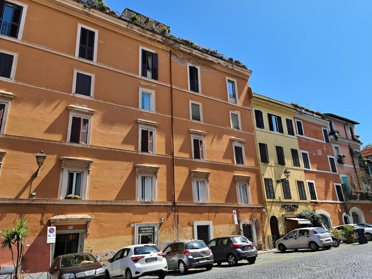 Giulia In Trastevere * Rom
